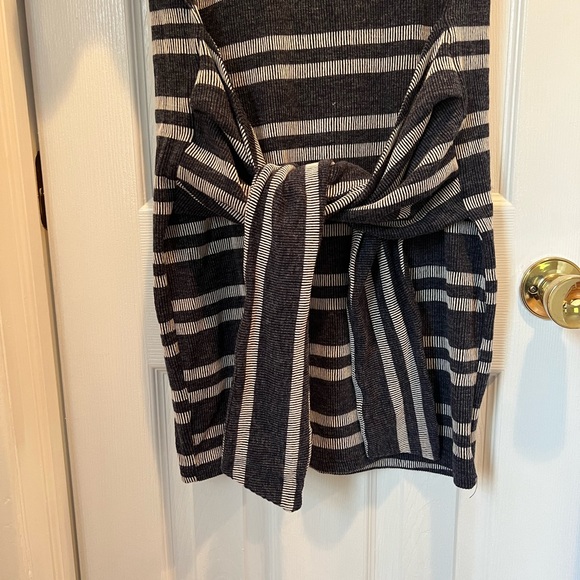 ‘FARROW’ Navy Knit Dress Size M - Picture 5 of 6